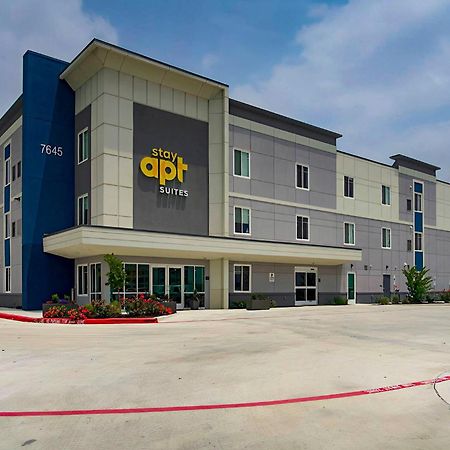Stayapt Suites San Antonio-Randolph Live Oak ภายนอก รูปภาพ
