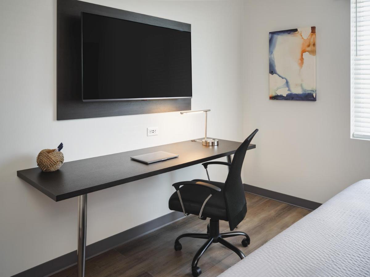 Stayapt Suites San Antonio-Randolph Live Oak ภายนอก รูปภาพ