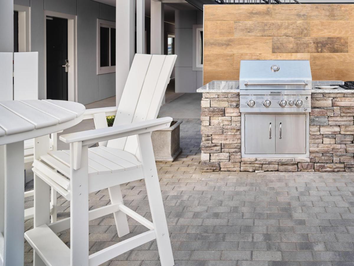 Stayapt Suites San Antonio-Randolph Live Oak ภายนอก รูปภาพ