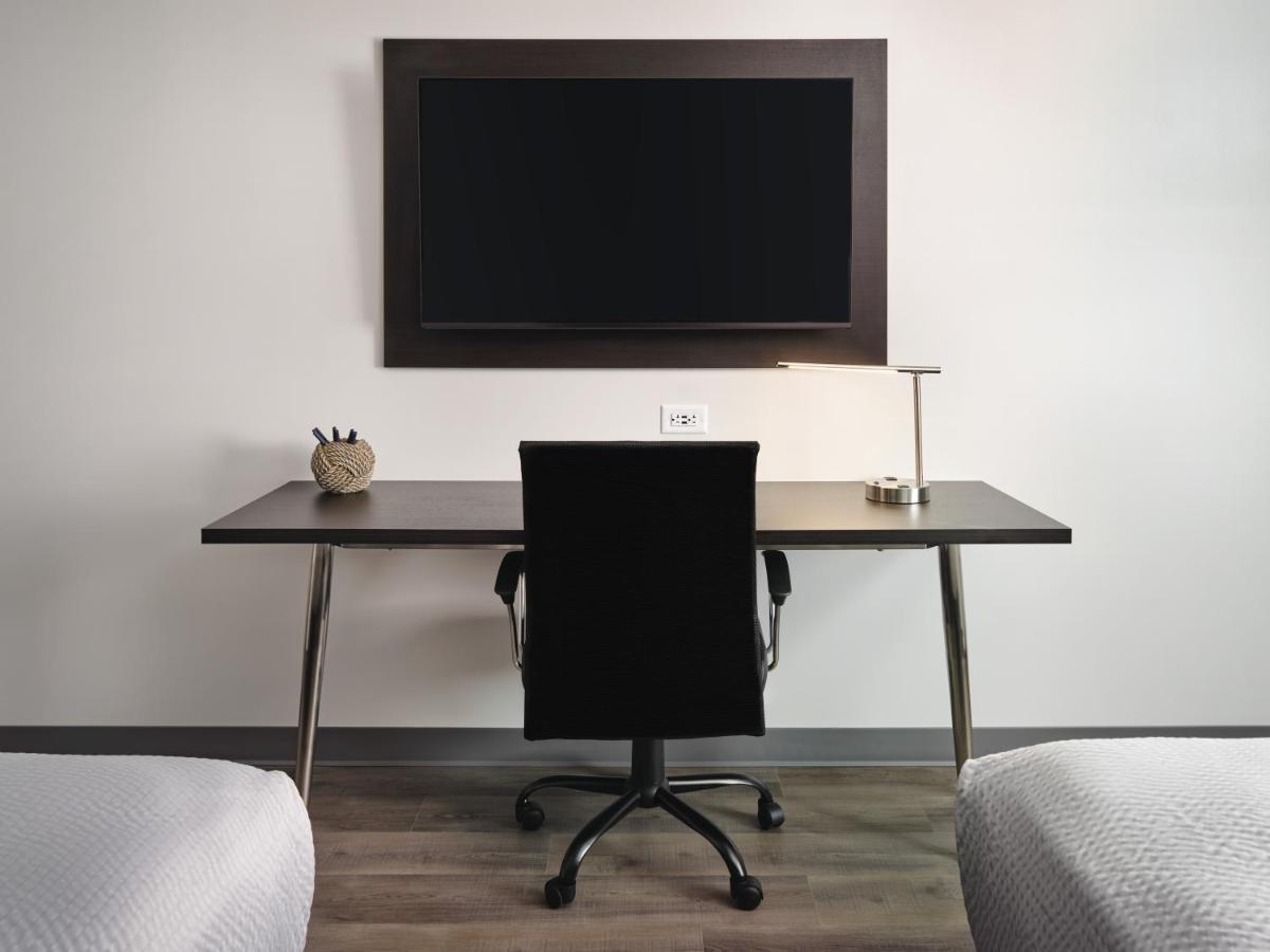 Stayapt Suites San Antonio-Randolph Live Oak ภายนอก รูปภาพ