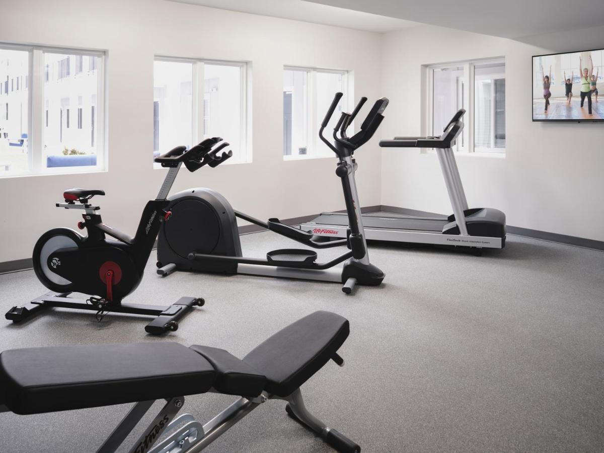 Stayapt Suites San Antonio-Randolph Live Oak ภายนอก รูปภาพ